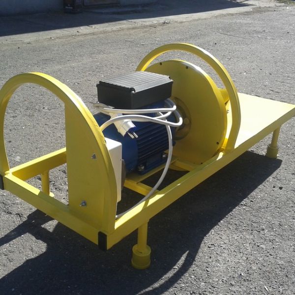 Дровокол гвинтовий ,конусний.