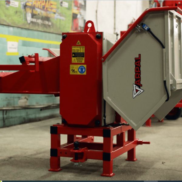 Подрібнювач гілок АМ-120БД Мах